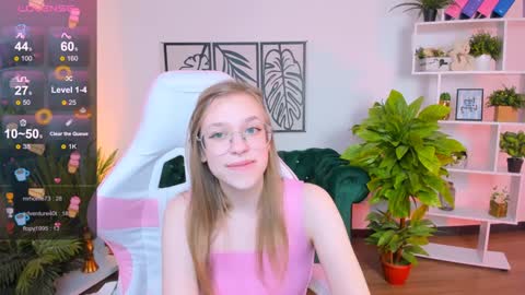 Snapshot of layriantavee chatting on 1, 2, 2025 layriantavee online show from 1, 2, 2025