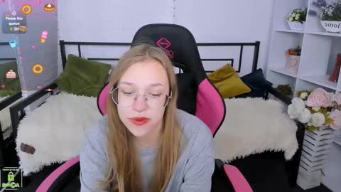 Snapshot of layriantavee chatting on 17, 9, 2025 layriantavee online show from 17, 9, 2025