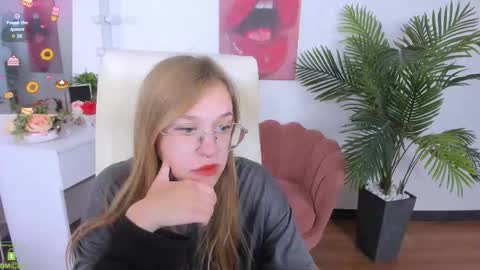 Snapshot of layriantavee chatting on 20, 9, 2025 layriantavee online show from 20, 9, 2025