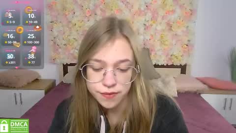 Snapshot of layriantavee chatting on 5, 10, 2025 layriantavee online show from 5, 10, 2025