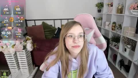 Snapshot of layriantavee chatting on 24, 3, 2026 layriantavee online show from 24, 3, 2026