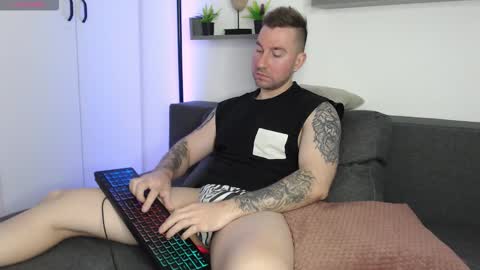 Laz online show from 28, 9, 2025