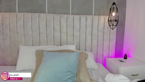    online show from 30, 11, 2025