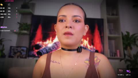 Snapshot of lea_gray_ chatting on 25, 7, 2026 L E A online show from 25, 7, 2026