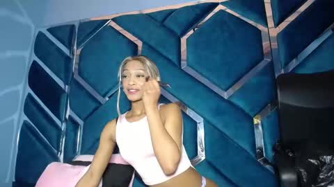 lea sewwtly online show from 25, 10, 2025