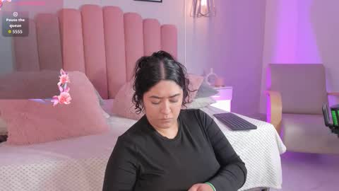 Leah online show from 4, 12, 2025