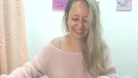 leah_susman online show from 11, 3, 2025