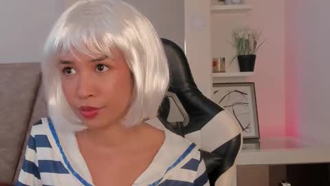 leahaltomm online show from 17, 10, 2025