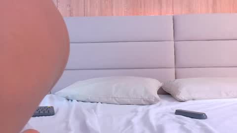 Snapshot of leahhtaylor chatting on 24, 2, 2026 leahhtaylor online show from 24, 2, 2026