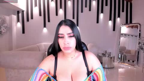 leahlombardi_ online show from 1, 10, 2025