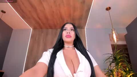 Snapshot of leahlombardi_ chatting on 13, 6, 2026 leahlombardi_ online show from 13, 6, 2026