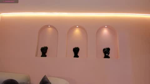 leahnovac online show from 25, 10, 2025