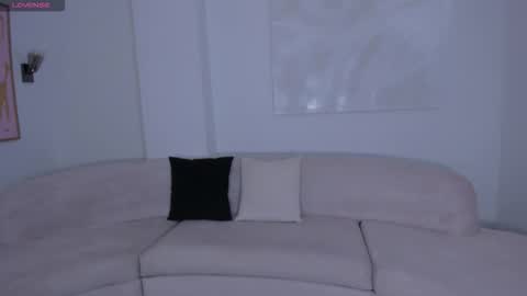 leahnovac online show from 10, 11, 2025