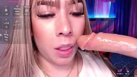Snapshot of leahtemptation chatting on 3, 1, 2025 leah online show from 3, 1, 2025