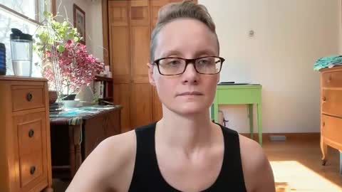 Lee online show from 2, 3, 2025