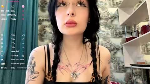 Kiki online show from 22, 4, 2026
