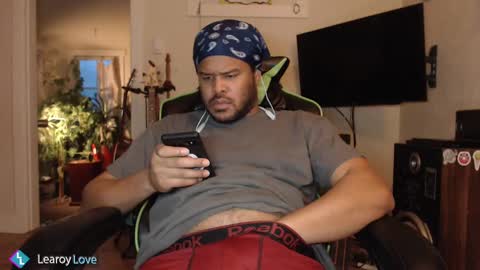 Snapshot of learoy chatting on 16, 12, 2024 Learoy online show from 16, 12, 2024