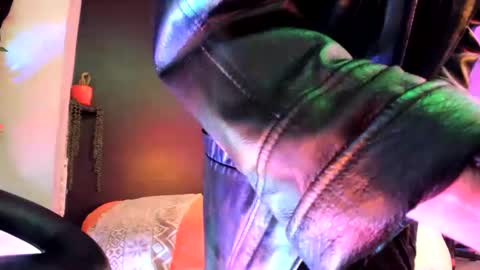 leatherdude69 online show from 11, 2, 2025