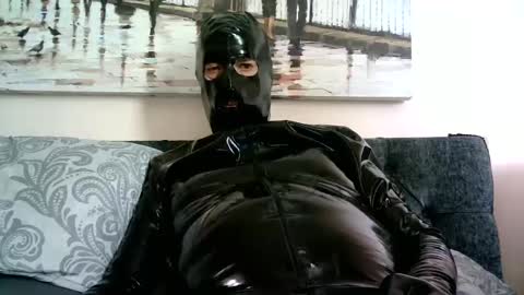 Snapshot of leathertease chatting on 7, 1, 2025 master or sir online show from 7, 1, 2025