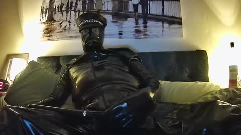 Snapshot of leathertease chatting on 20, 2, 2025 master or sir online show from 20, 2, 2025