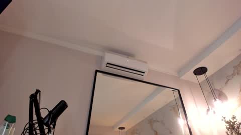    online show from 19, 1, 2025