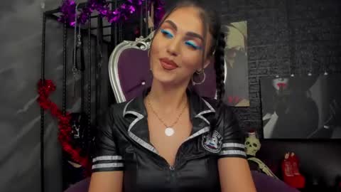 Snapshot of leavonnouire chatting on 8, 1, 2025 Lea online show from 8, 1, 2025