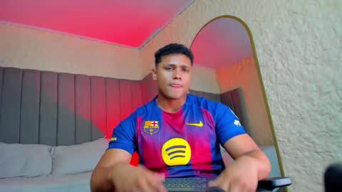 Snapshot of lebron_james25 chatting on 5, 10, 2025 LEBRON online show from 5, 10, 2025