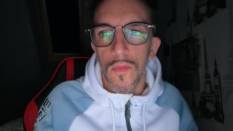 Snapshot of lebusheur3 chatting on 11, 10, 2025 Gigi online show from 11, 10, 2025