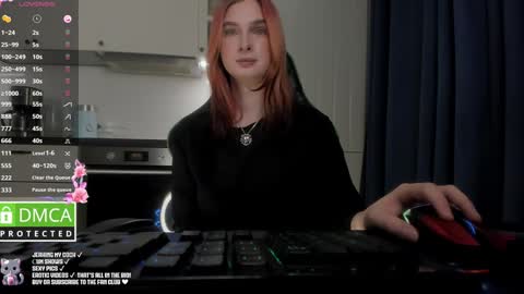 Snapshot of lee_green chatting on 13, 12, 2024 Julia Green online show from 13, 12, 2024