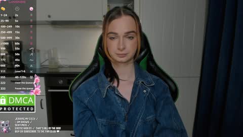 Snapshot of lee_green chatting on 4, 2, 2025 Julia Green online show from 4, 2, 2025