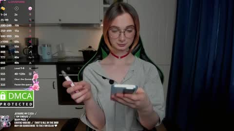 Snapshot of lee_green chatting on 3, 3, 2025 Julia Green online show from 3, 3, 2025