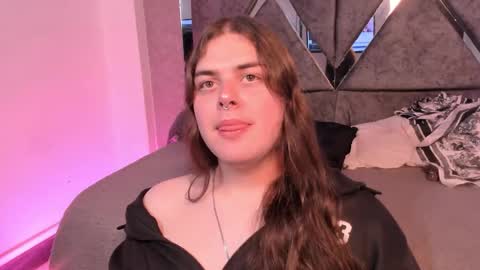 leenox online show from 24, 2, 2026