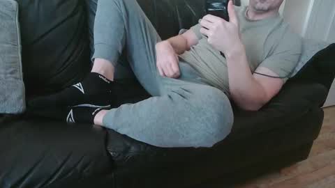 UK lover online show from 5, 4, 2026