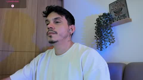 Snapshot of legolas_15 chatting on 1, 5, 2026 Alejandro online show from 1, 5, 2026