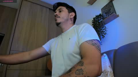 Snapshot of legolas_15 chatting on 1, 6, 2026 Alejandro online show from 1, 6, 2026