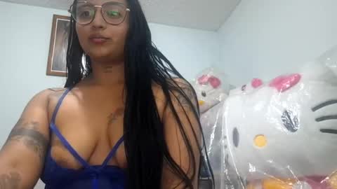 Snapshot of legscaramelxx chatting on 15, 7, 2026 legscaramelxx online show from 15, 7, 2026