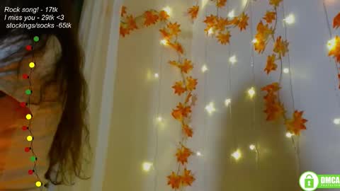 hey Im Leia and I love rock  online show from 4, 10, 2025