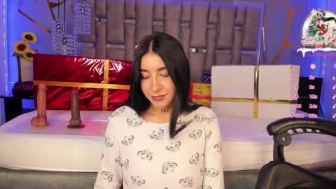 Snapshot of leiawong chatting on 23, 12, 2024 Leia online show from 23, 12, 2024
