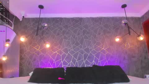 Snapshot of leigh_angels chatting on 10, 7, 2026 LEIGH ANGELS online show from 10, 7, 2026