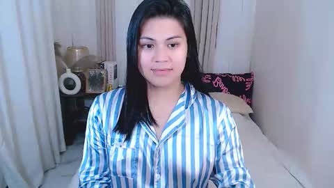 Snapshot of leighcortesi chatting on 19, 10, 2025 Cailey online show from 19, 10, 2025