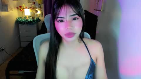 Snapshot of leighottie chatting on 18, 1, 2026 leighottie online show from 18, 1, 2026