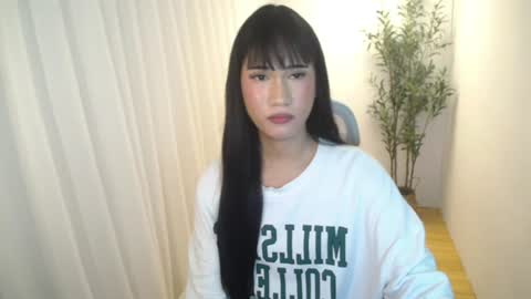 Snapshot of leighs_celine chatting on 27, 7, 2026 leighs_celine online show from 27, 7, 2026