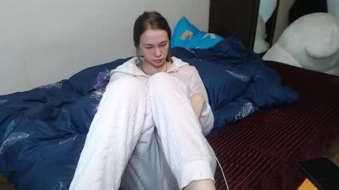 leila_bambi_ online show from 22, 2, 2025