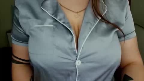 Leila online show from 12, 11, 2025