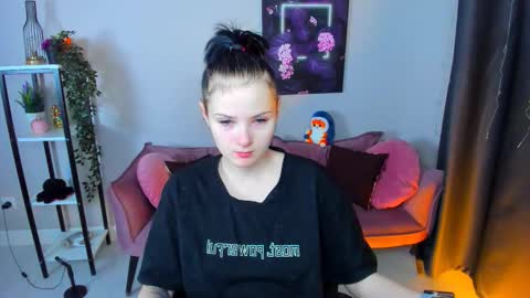 Leila online show from 23, 11, 2025