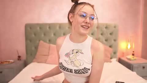 Leila online show from 12, 7, 2026