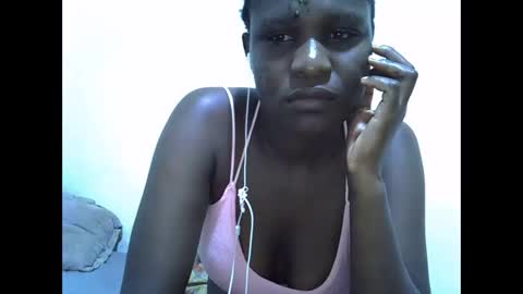 Snapshot of leilacuty13 chatting on 3, 10, 2025 leilacuty13 online show from 3, 10, 2025