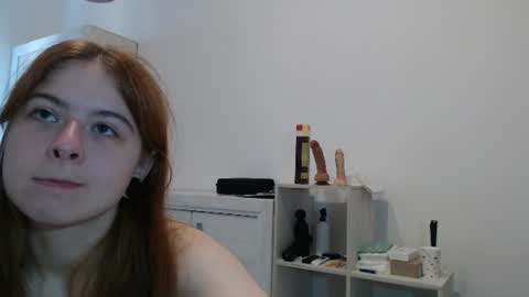 Snapshot of leilafox26 chatting on 9, 7, 2026 leilafox online show from 9, 7, 2026