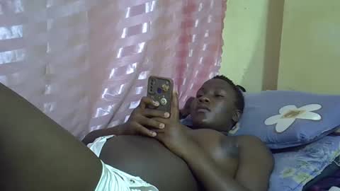 leilah_cute19 online show from 7, 6, 2026