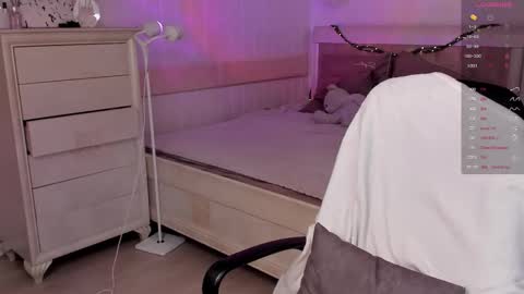 Snapshot of leilalafleur_ chatting on 10, 2, 2026 leilalafleur_ online show from 10, 2, 2026